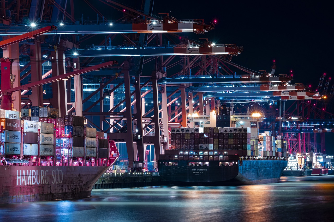 Unlock global opportunities with Sea Kings Universal! Streamline international shipping & logistics. Contact us today!